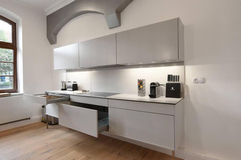 6,5 Luxury Room Apartment - Central Zwickau - 3 Bedrooms - 2 Bathrooms Экстерьер фото