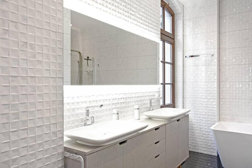 6,5 Luxury Room Apartment - Central Zwickau - 3 Bedrooms - 2 Bathrooms Экстерьер фото