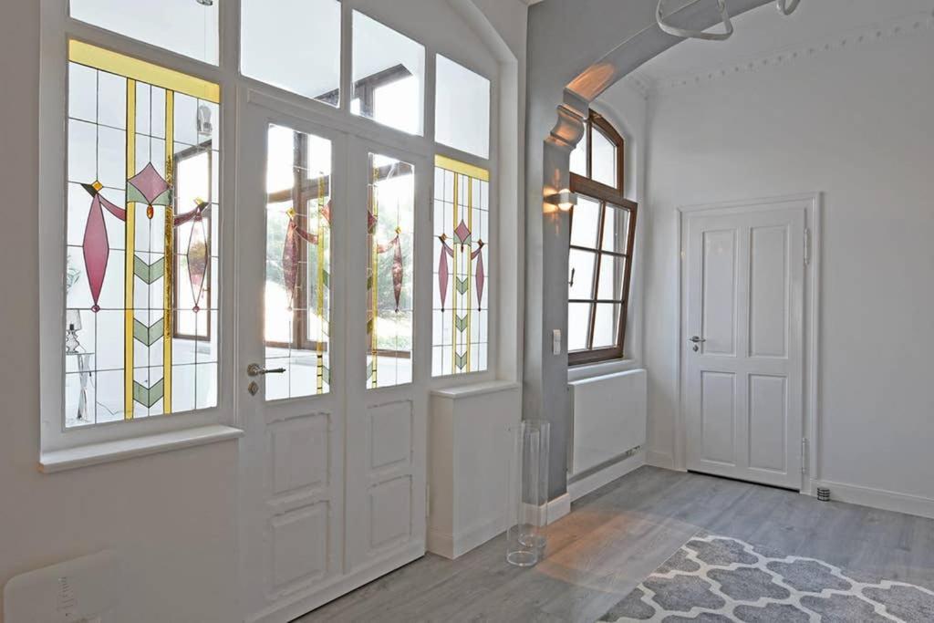 6,5 Luxury Room Apartment - Central Zwickau - 3 Bedrooms - 2 Bathrooms Экстерьер фото